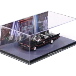 Batmobil Diorama aus der Batman TV-Serie von 1966