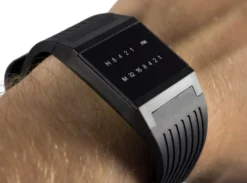 Binäre Armbanduhr
