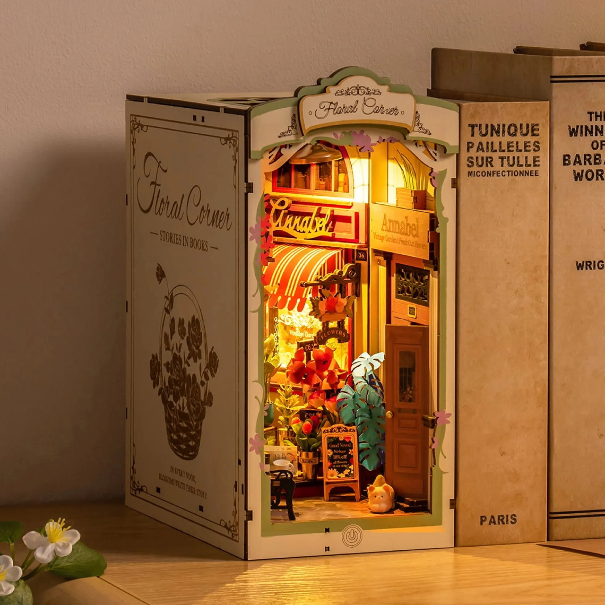 Book Nook Holzbausatz – Blumen-Eck