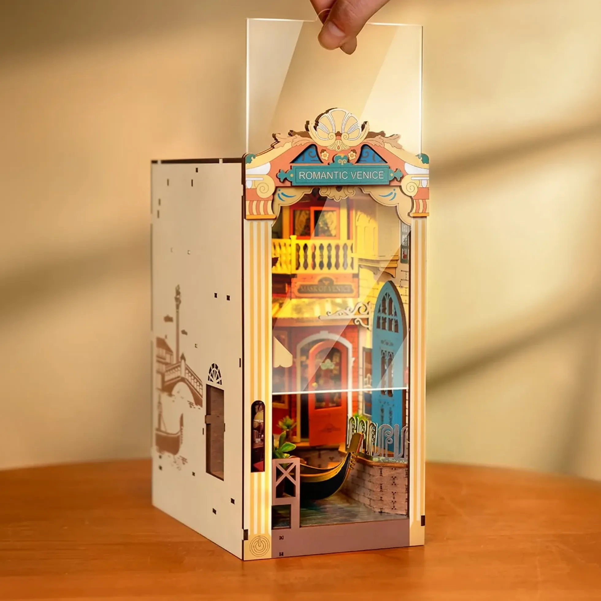 Book Nook Holzbausatz – Romantisches Venedig