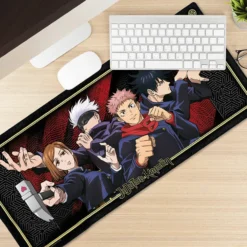Jujutsu Kaisen XXL Mauspad mit Yuji, Gojo, Nobara und Megumi