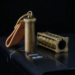 Kryptex Micro SD Adapter im Steampunk-Design