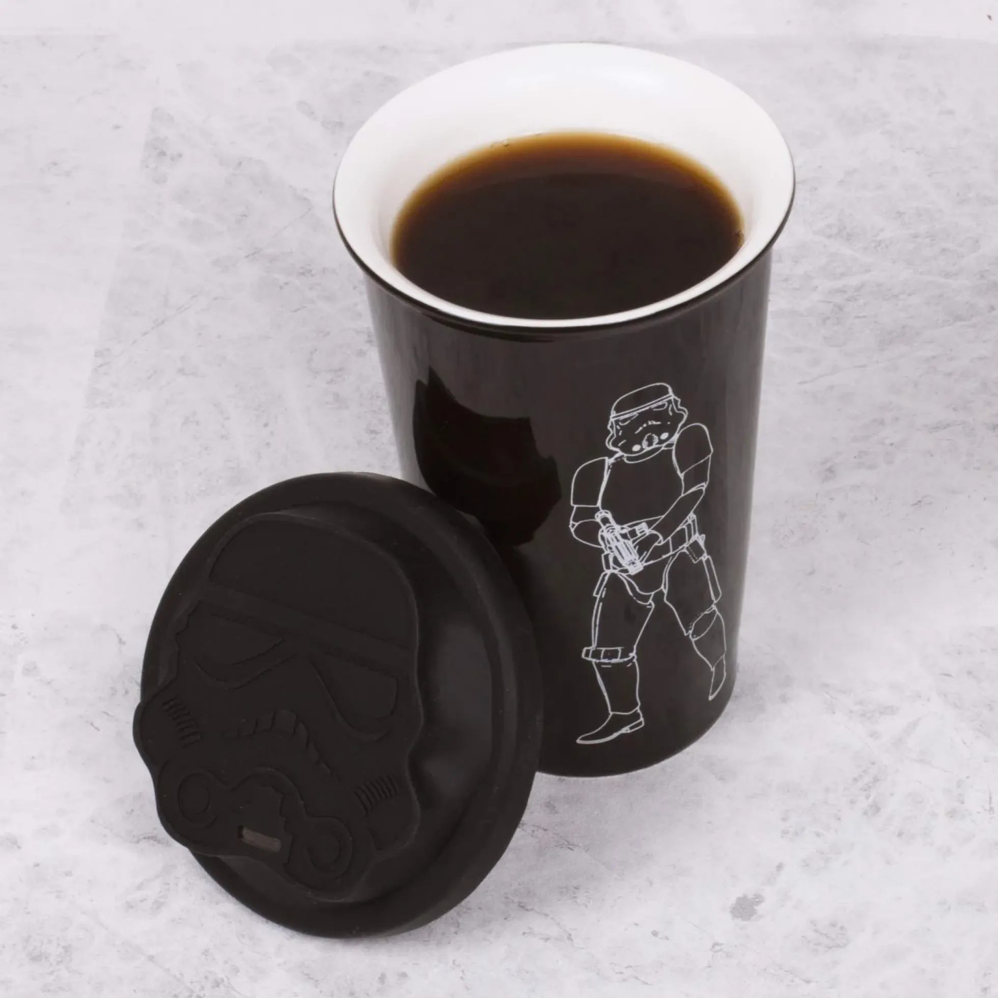 Original Stormtrooper Thermobecher Schwarz mit Helmdeckel
