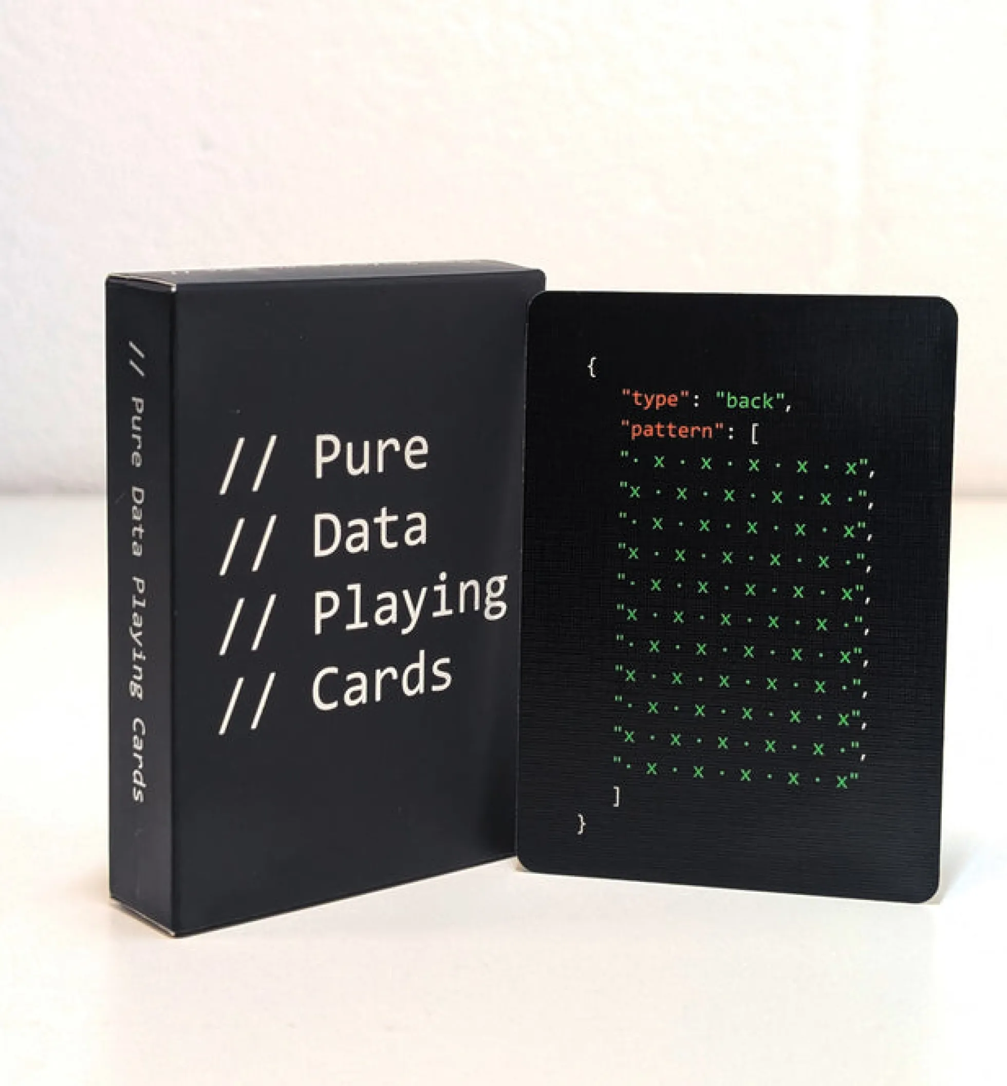 Pure Data Playing Cards - Limitiertes Kartenspiel im JSON-Design